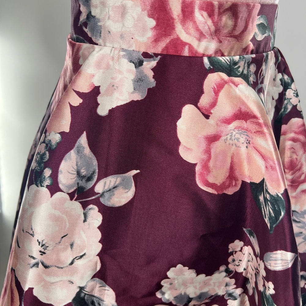 EUC City Triangles Floral Print Mini Skirt - Picture 4 of 9